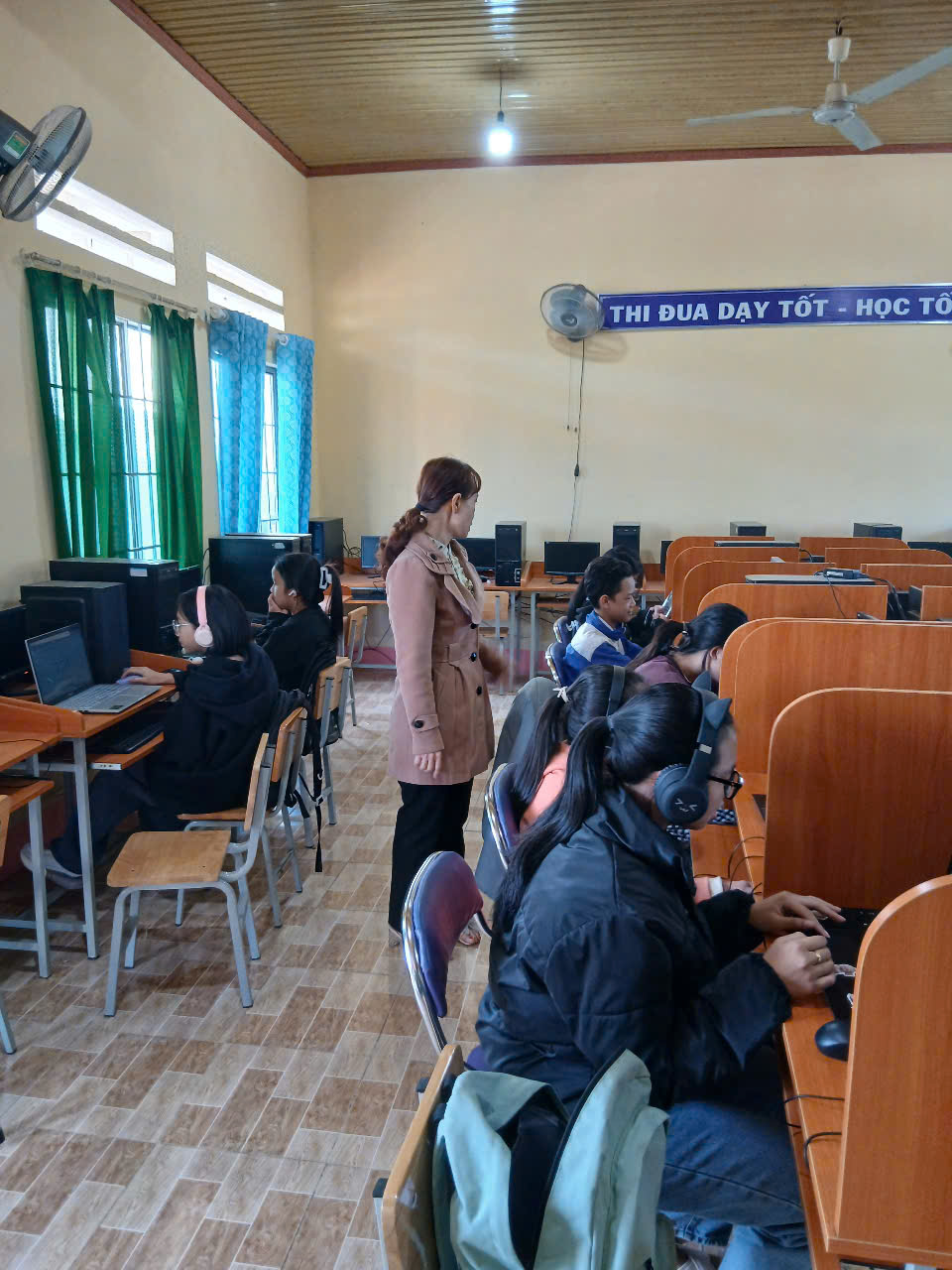 z6216281572918 9a0fe3947629cf47b04e0a558143d130