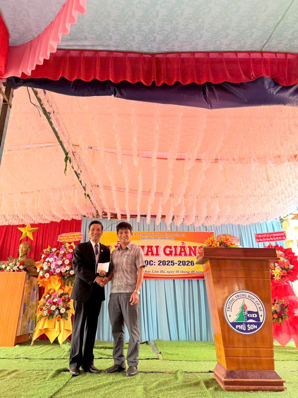 z6978233465062 19efc77c726e1f32a67d3299fb102498